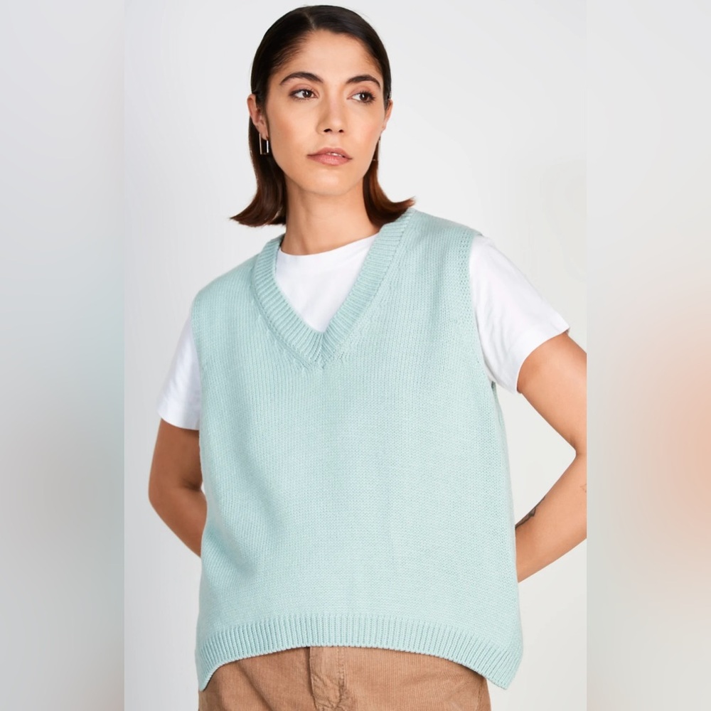 NWT unisex Cotton on baby blue sweater vest L
